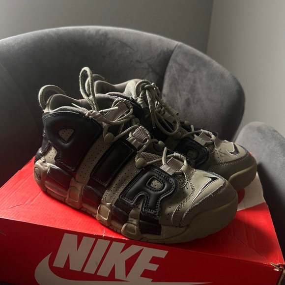 uptempo dark stucco